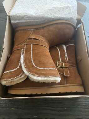 LAMO Women's Vanessa Water-Resistant Suede Winter Boots, Chestnut, Size 10 (NIB)